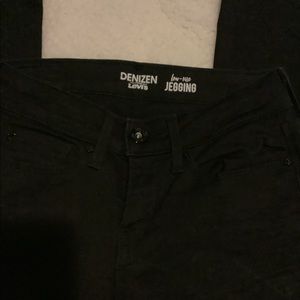 Black Levi Jeggings